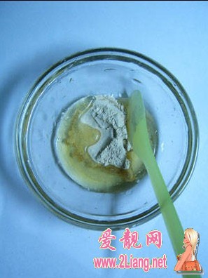 香蕉蜂蜜保湿滋润面膜一般做法图解-4